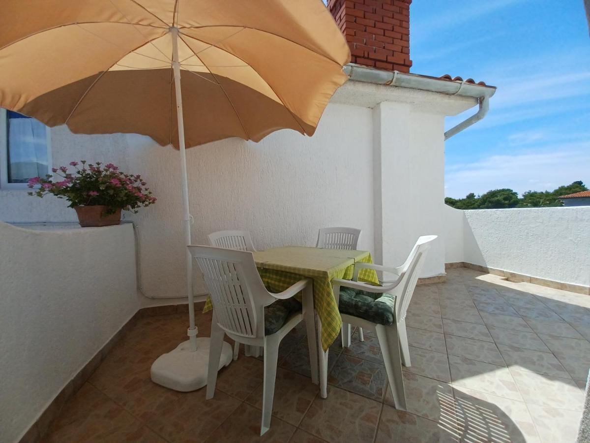 Apartments & Rooms Mila Banjol Екстериор снимка