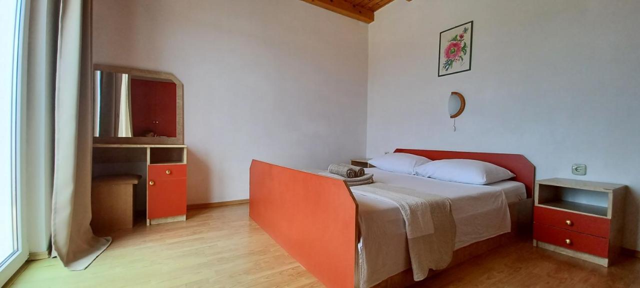 Apartments & Rooms Mila Banjol Екстериор снимка