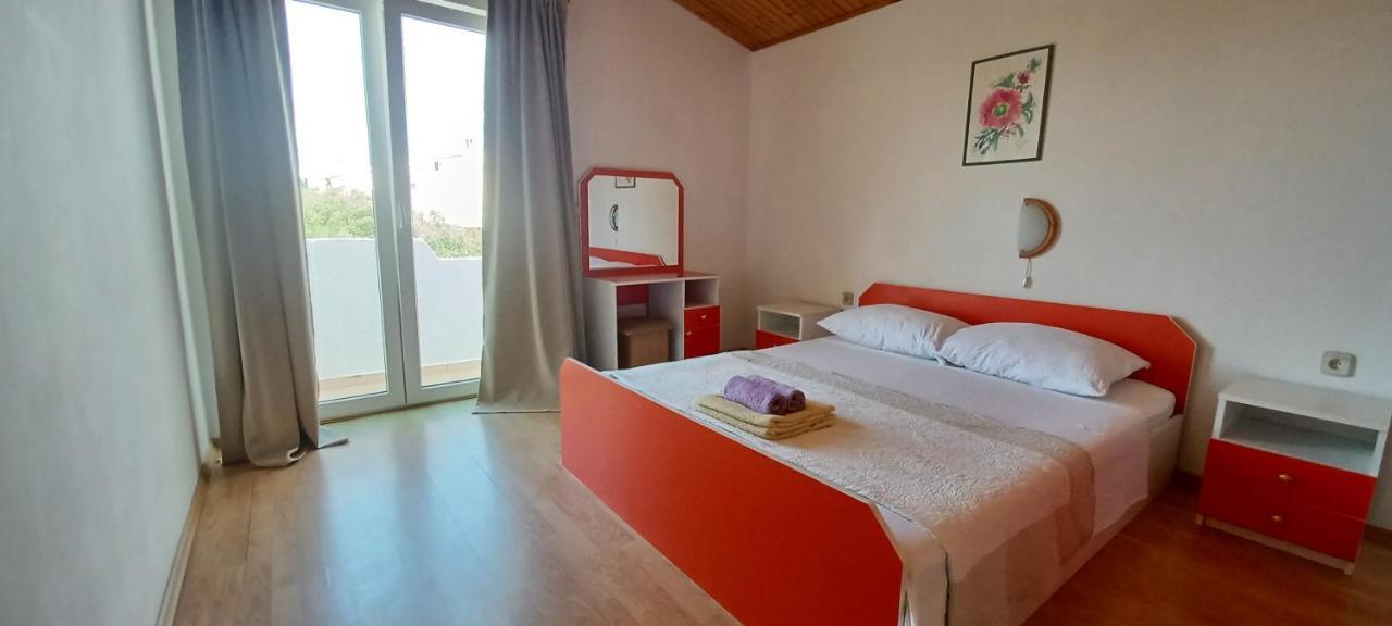 Apartments & Rooms Mila Banjol Екстериор снимка