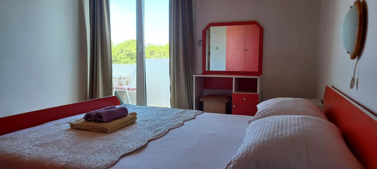 Apartments & Rooms Mila Banjol Екстериор снимка