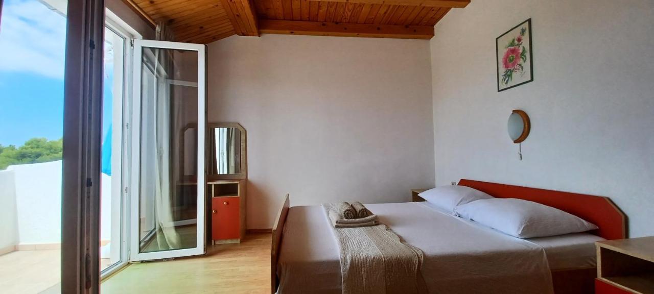 Apartments & Rooms Mila Banjol Екстериор снимка
