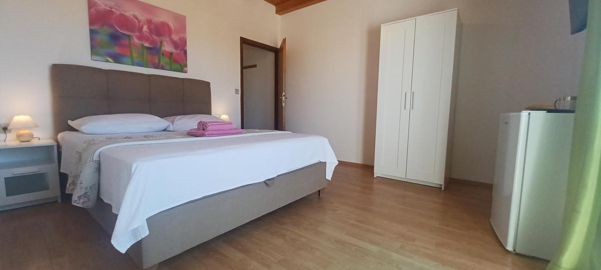 Apartments & Rooms Mila Banjol Екстериор снимка
