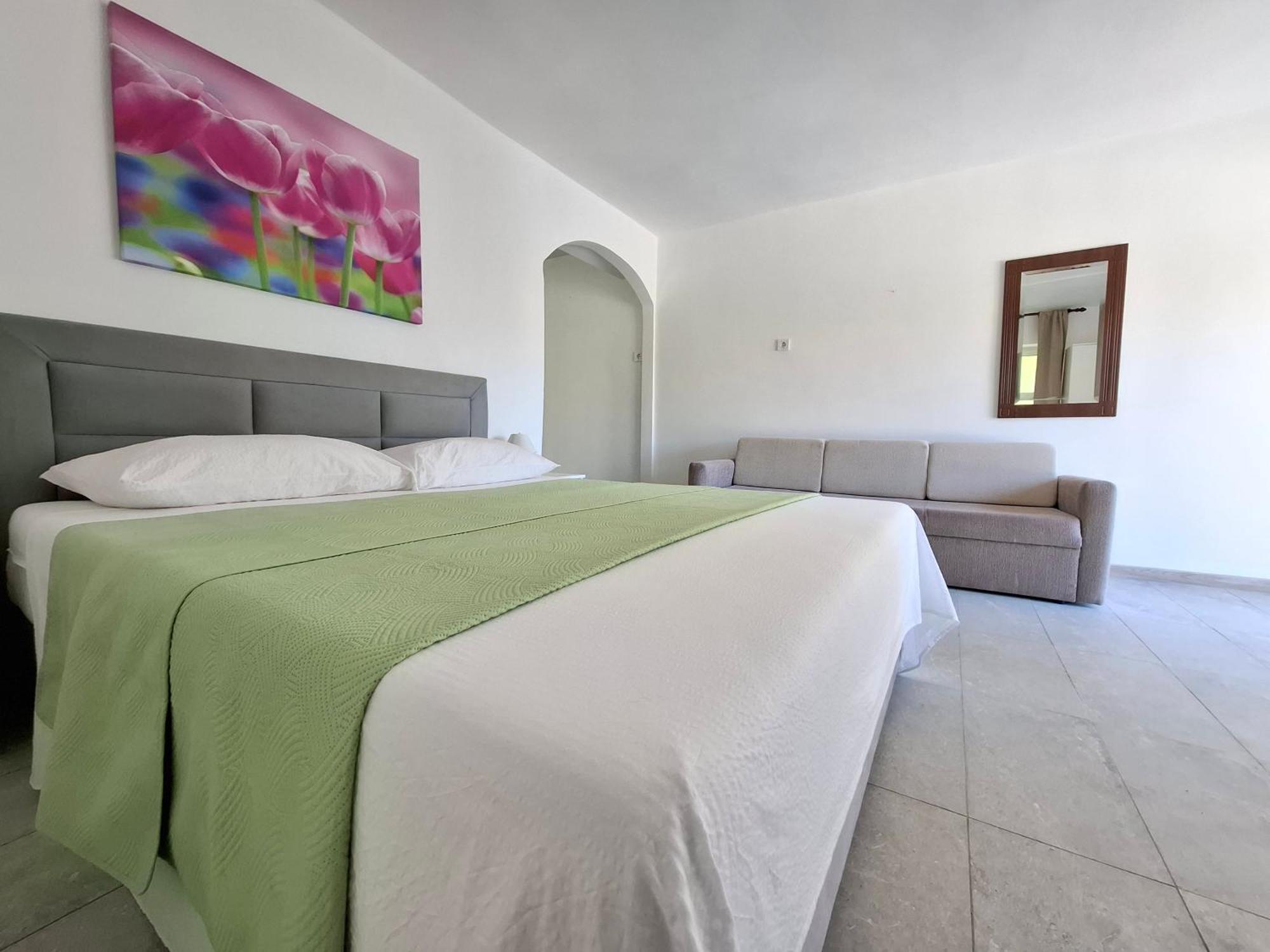 Apartments & Rooms Mila Banjol Екстериор снимка