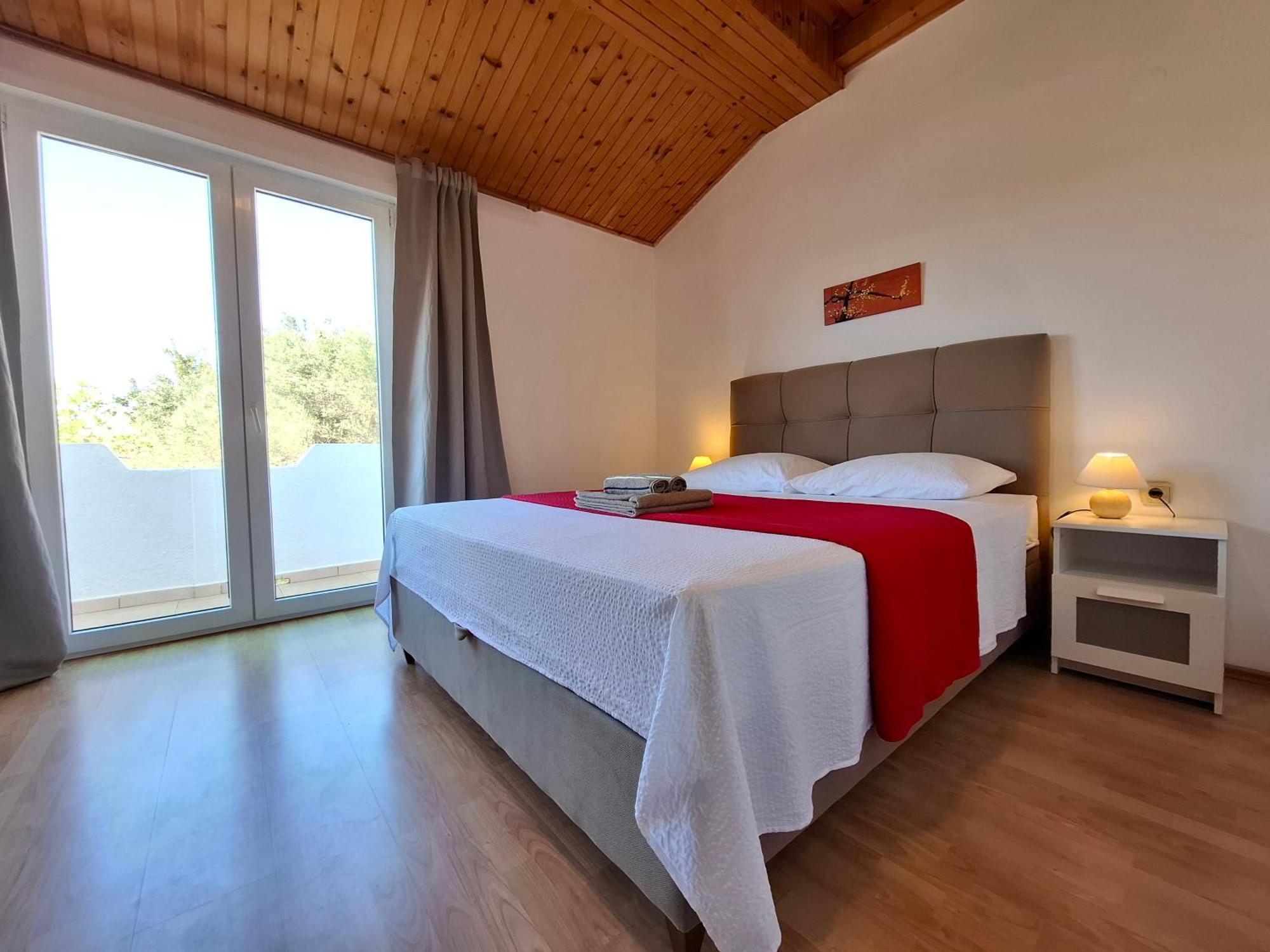 Apartments & Rooms Mila Banjol Екстериор снимка
